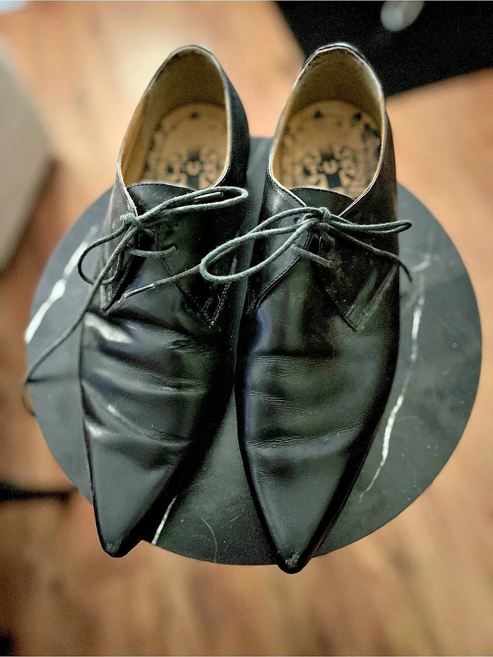 T.U.K. Black Leather Lace Up Pointed Creeper. Pointed Toe Oxfords in Black.